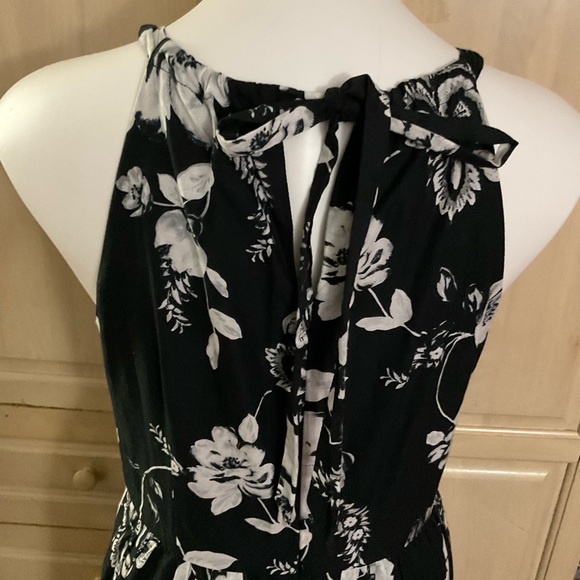 White Black Dress Sz 10 Floral Rockabilly Pin-up - Picture 3 of 7